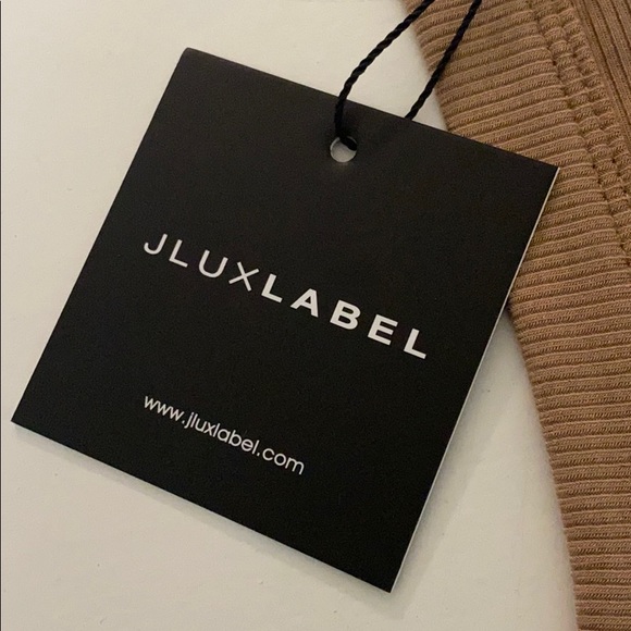 Racerback tank - Picture 3 of 3